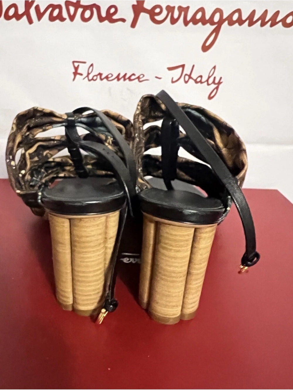 Salvatore Ferragamo solki sz 8.5 Brown floral Printed Knotted Block Heel Sandals - Picture 5 of 7